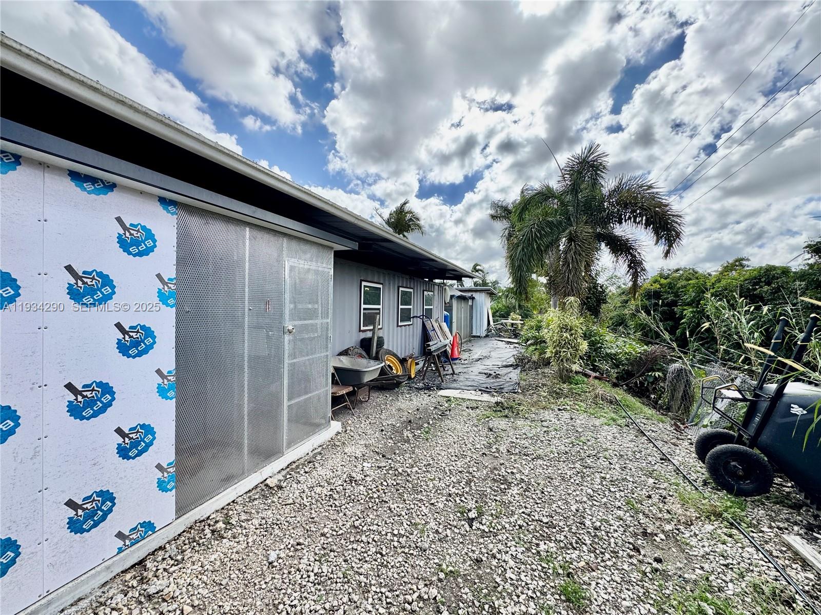   /   sq. ft. $ 2025-12-22 0 Photo