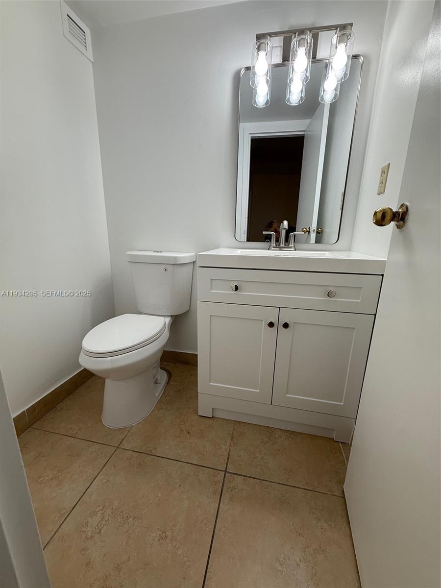 Photo of 16919 Bay Rd  #204, Sunny Isles Beach, Florida, 33160 - 