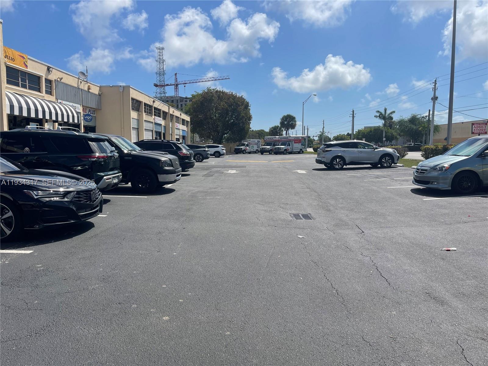 1H  /   sq. ft. $ 2026-02-04 0 foto