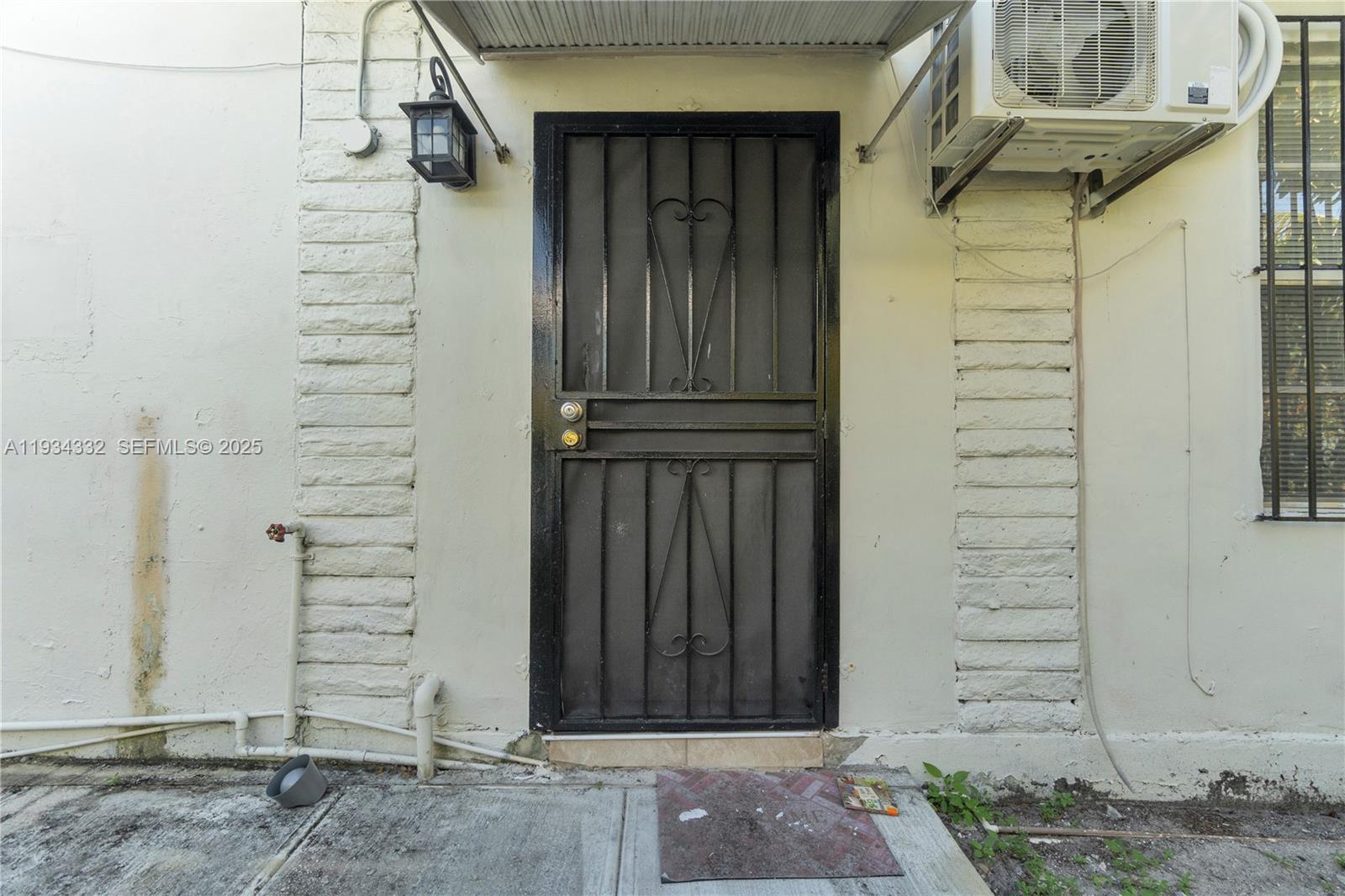   /  1500 sq. ft. $ 2025-12-22 0 Photo