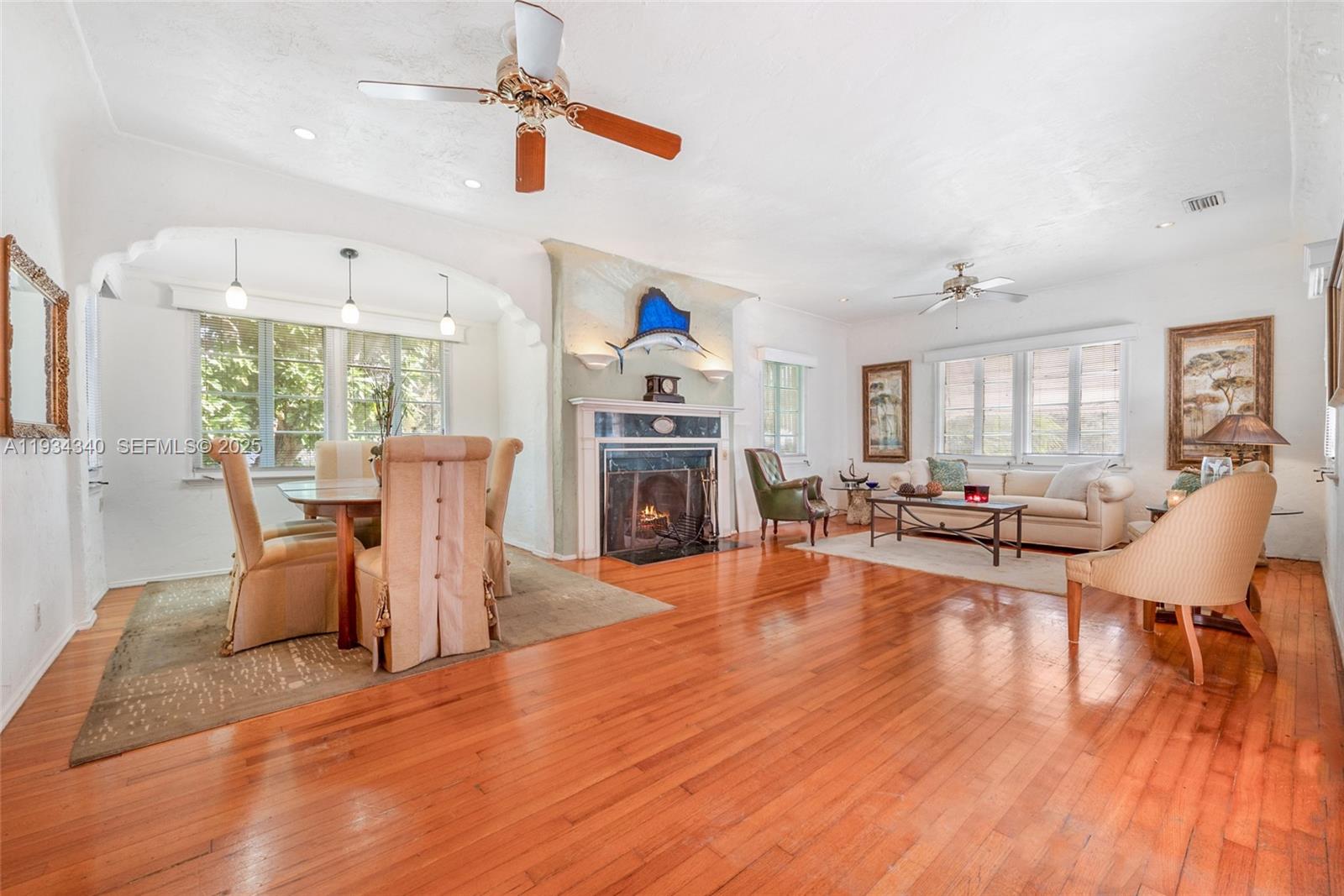   /  4946 sq. ft. $ 2025-12-22 0 foto