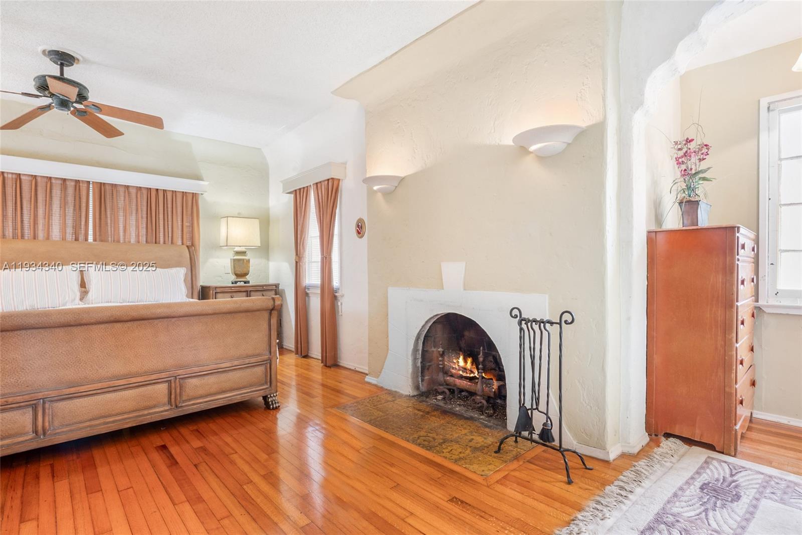   /  4946 sq. ft. $ 2025-12-22 0 foto