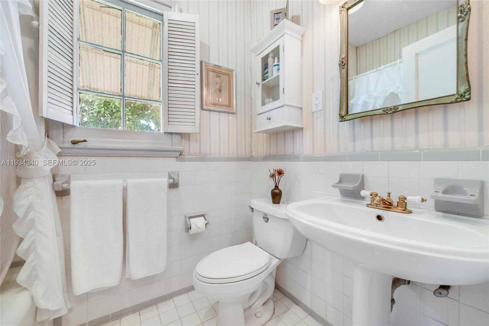   /  4946 sq. ft. $ 2025-12-22 0 foto