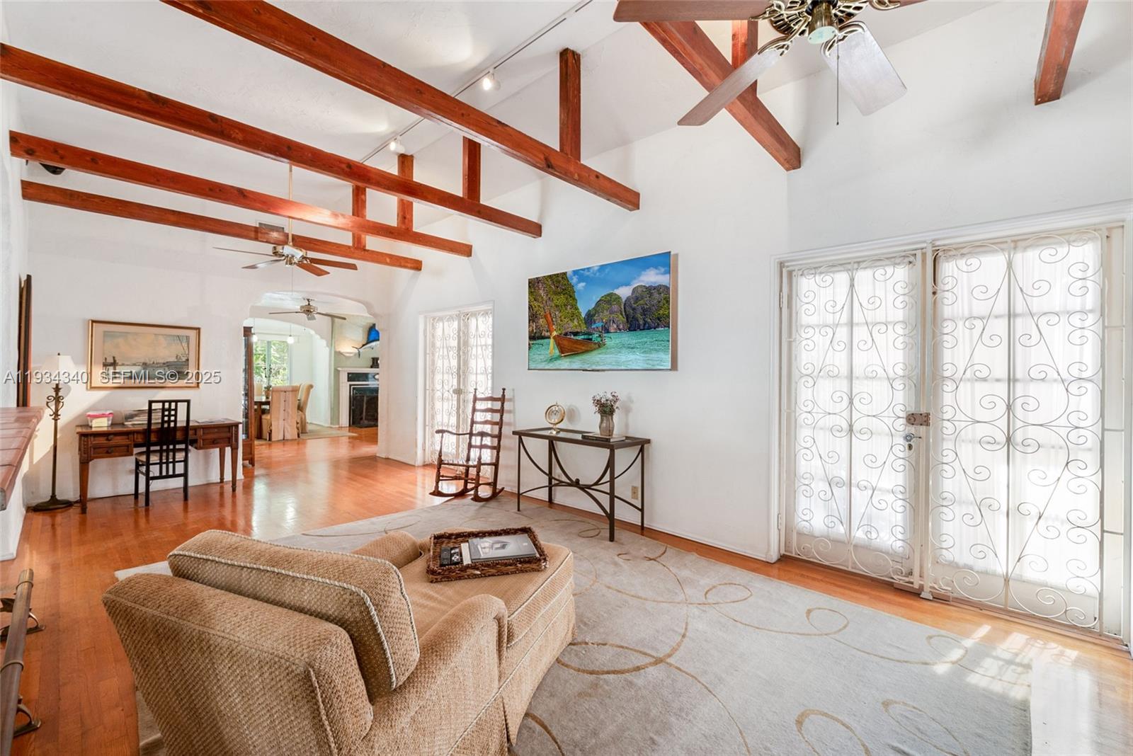   /  4946 sq. ft. $ 2025-12-22 0 foto