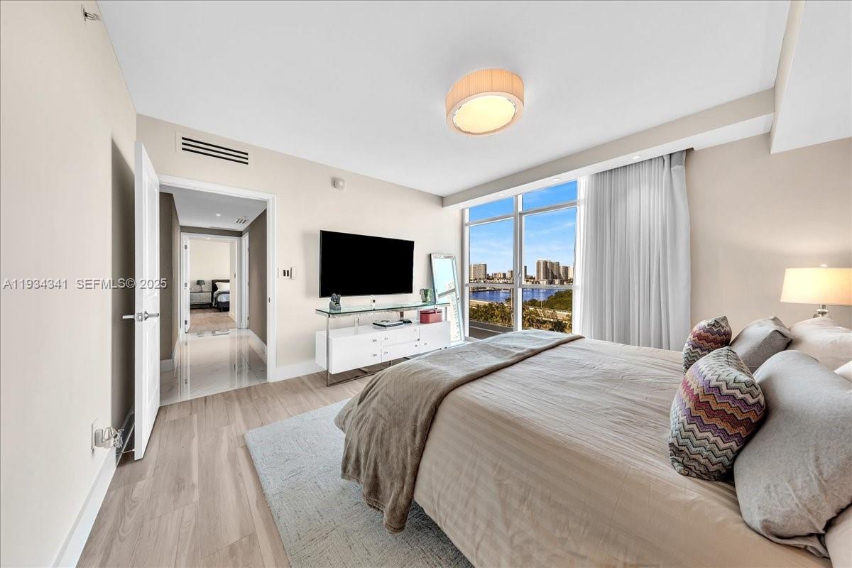 Photo of 400 Sunny Isles Blvd  #718, Sunny Isles Beach, Florida, 33160 - 