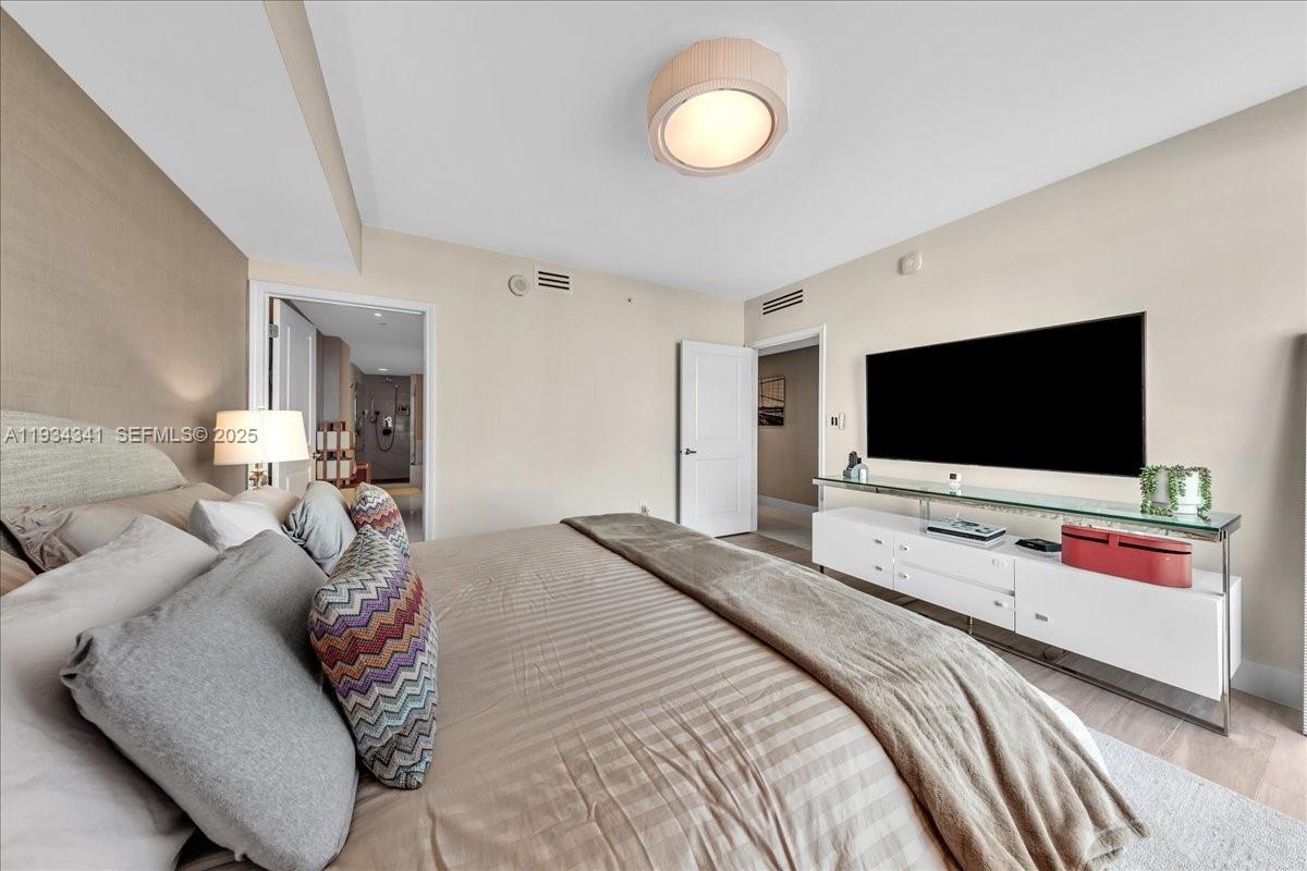 Photo of 400 Sunny Isles Blvd  #718, Sunny Isles Beach, Florida, 33160 - 