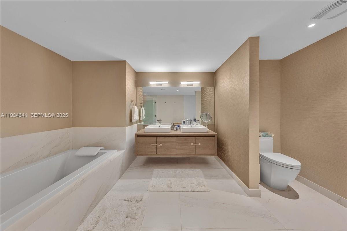 Photo of 400 Sunny Isles Blvd  #718, Sunny Isles Beach, Florida, 33160 - 