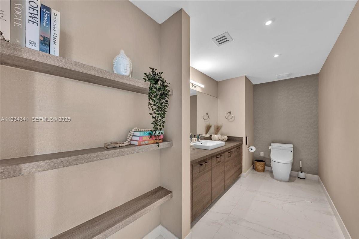 Photo of 400 Sunny Isles Blvd  #718, Sunny Isles Beach, Florida, 33160 - 