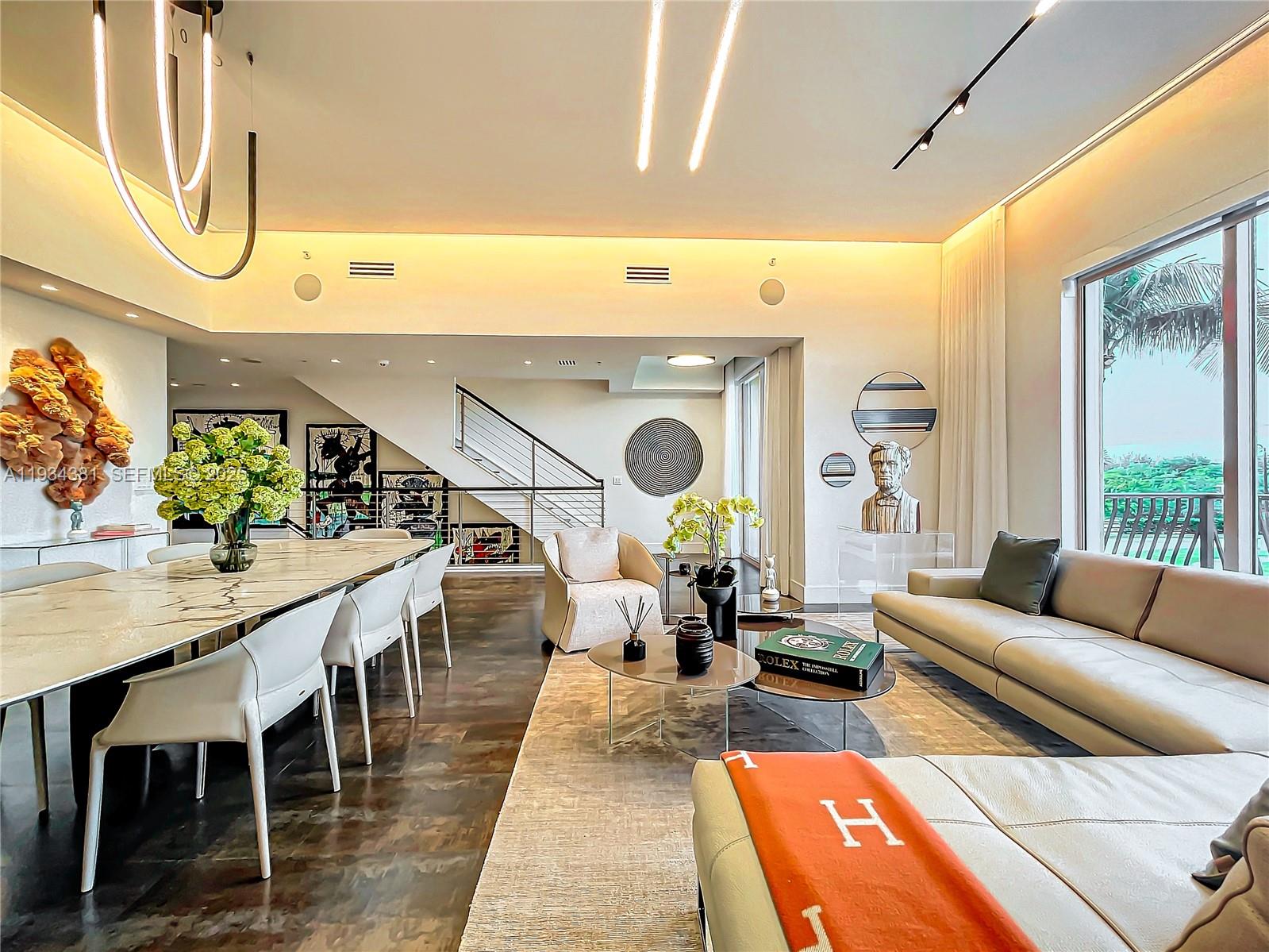 Photo of 3501 Ocean Dr  #V5, Hollywood, Florida, 33019 - 