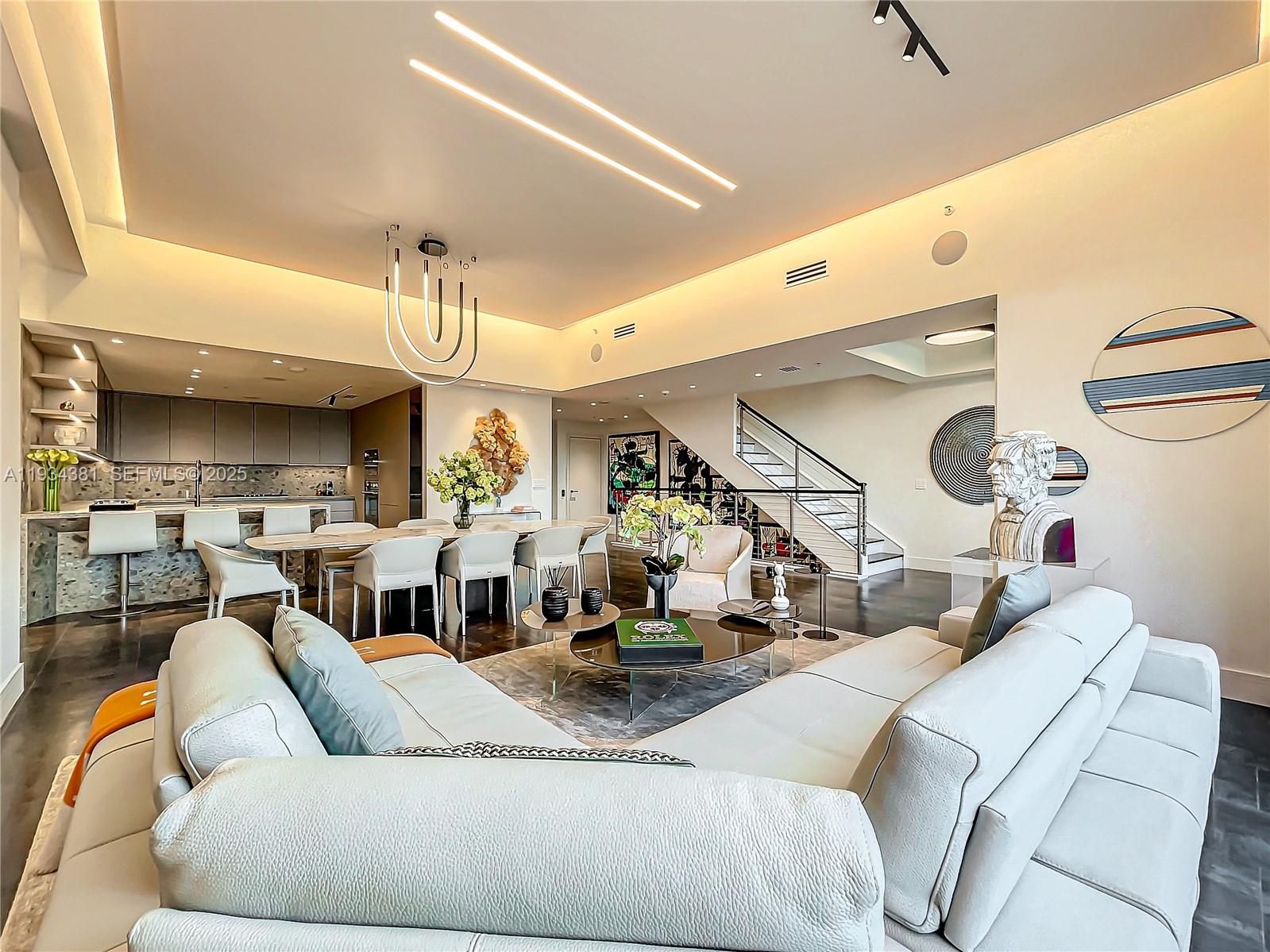 Photo of 3501 Ocean Dr  #V5, Hollywood, Florida, 33019 - 