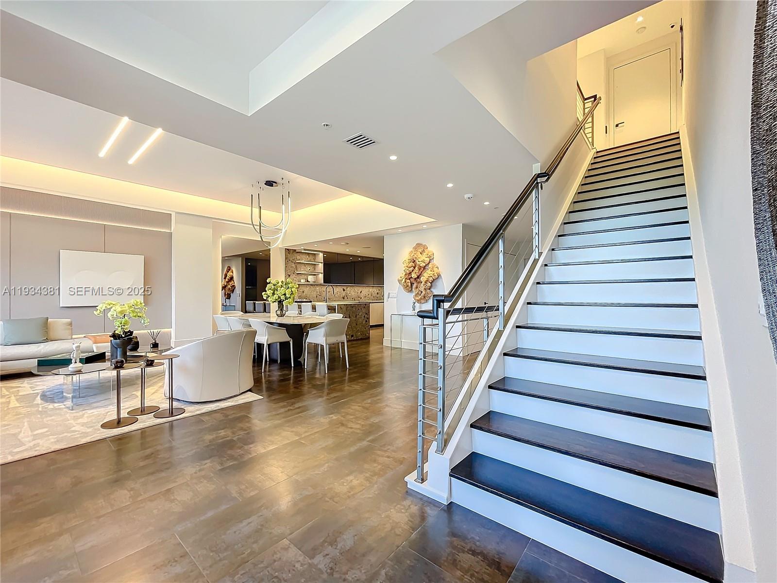 Photo of 3501 Ocean Dr  #V5, Hollywood, Florida, 33019 - 