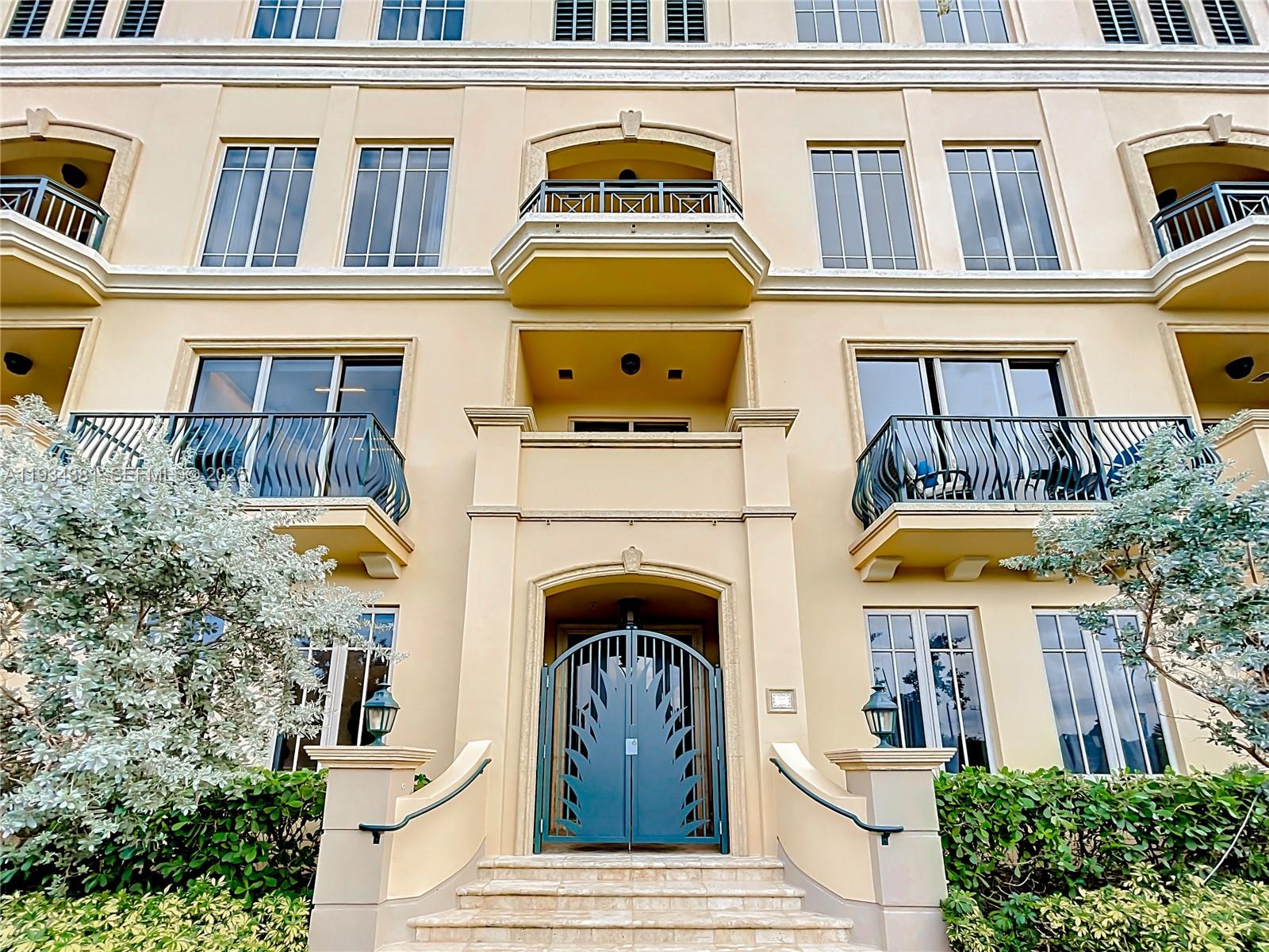 Photo of 3501 Ocean Dr  #V5, Hollywood, Florida, 33019 - 