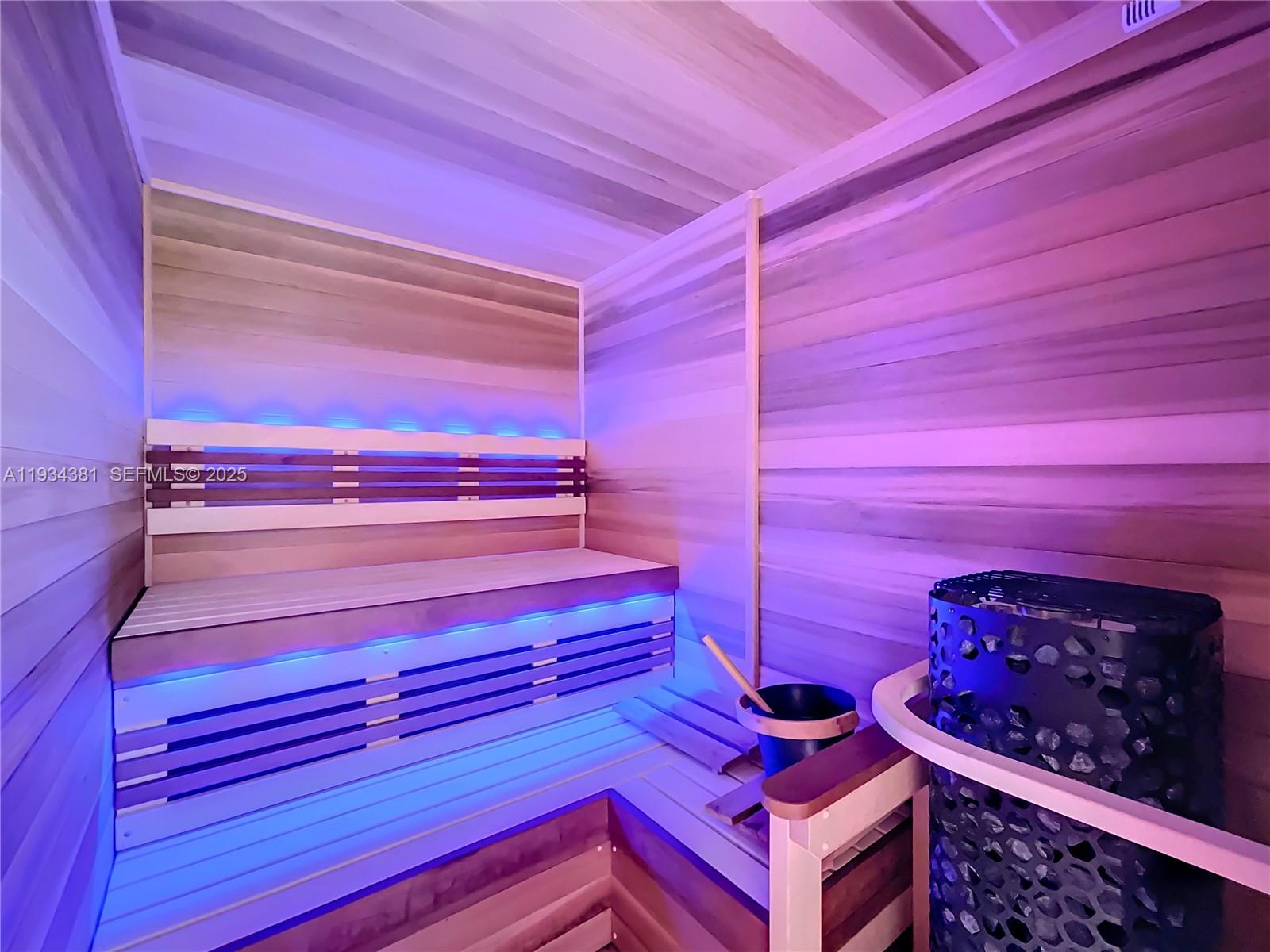 Photo of 3501 Ocean Dr  #V5, Hollywood, Florida, 33019 - 