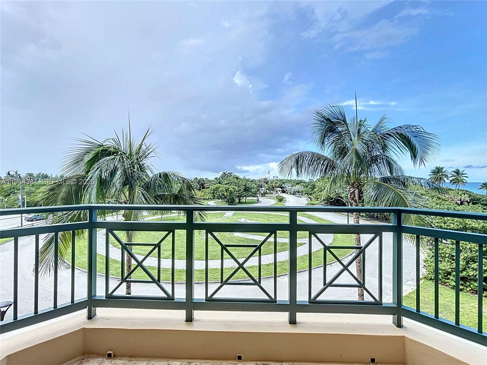 Photo of 3501 Ocean Dr  #V5, Hollywood, Florida, 33019 - 