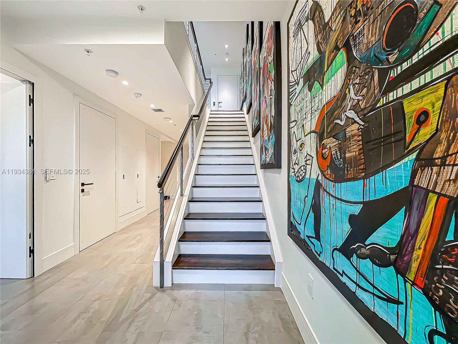 Photo of 3501 Ocean Dr  #V5, Hollywood, Florida, 33019 - 