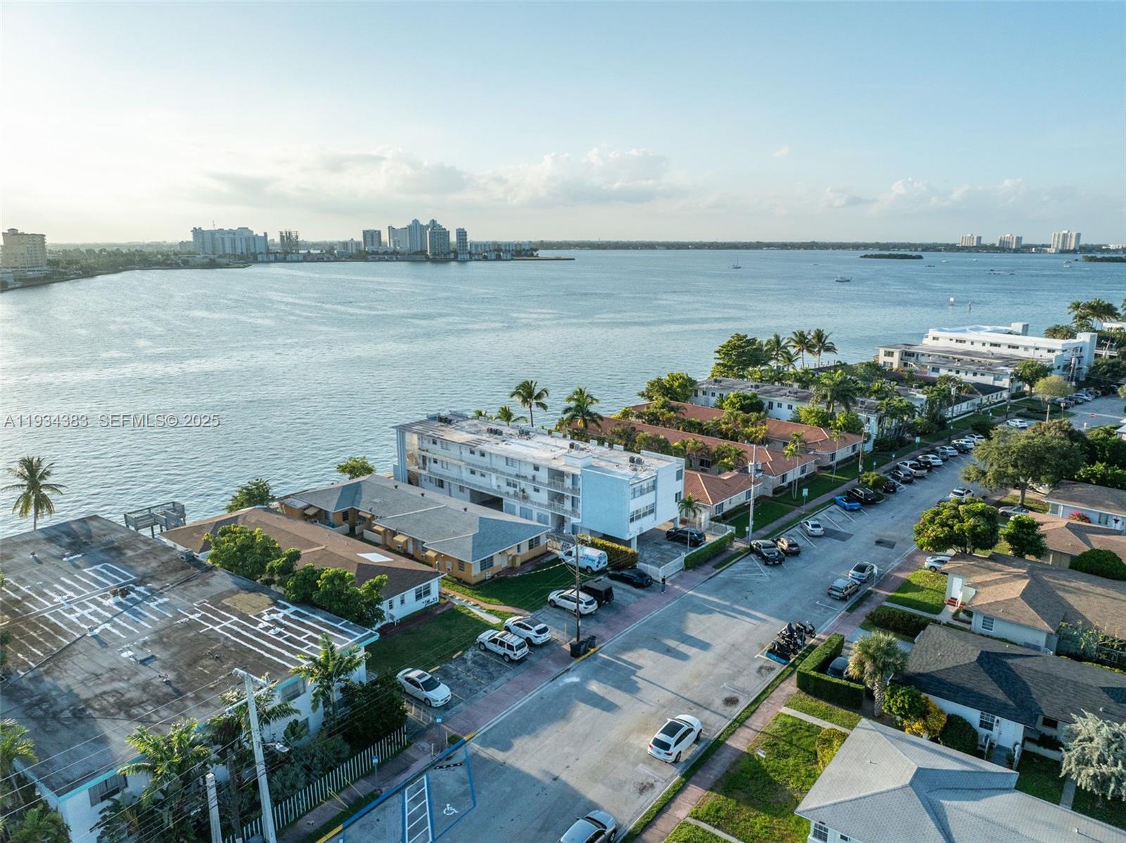   /   sq. ft. $ 2025-12-22 0 Photo