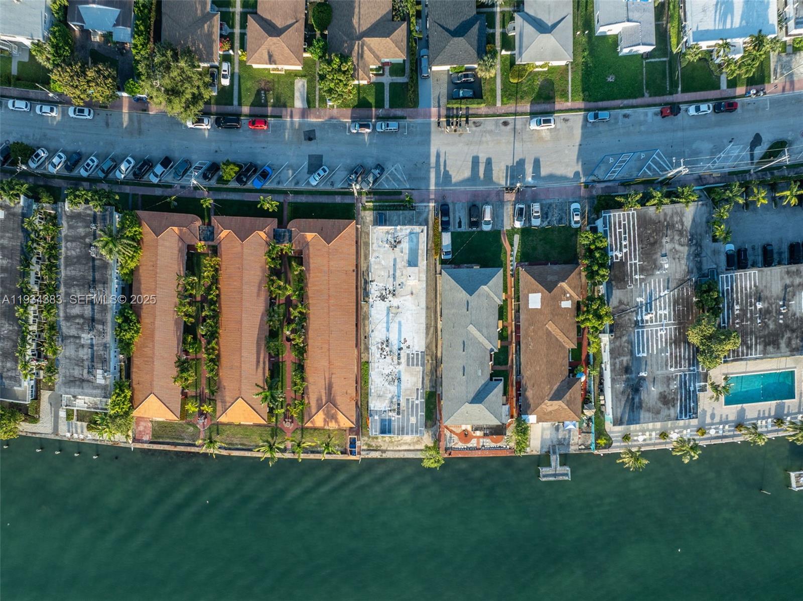   /   sq. ft. $ 2025-12-22 0 Photo