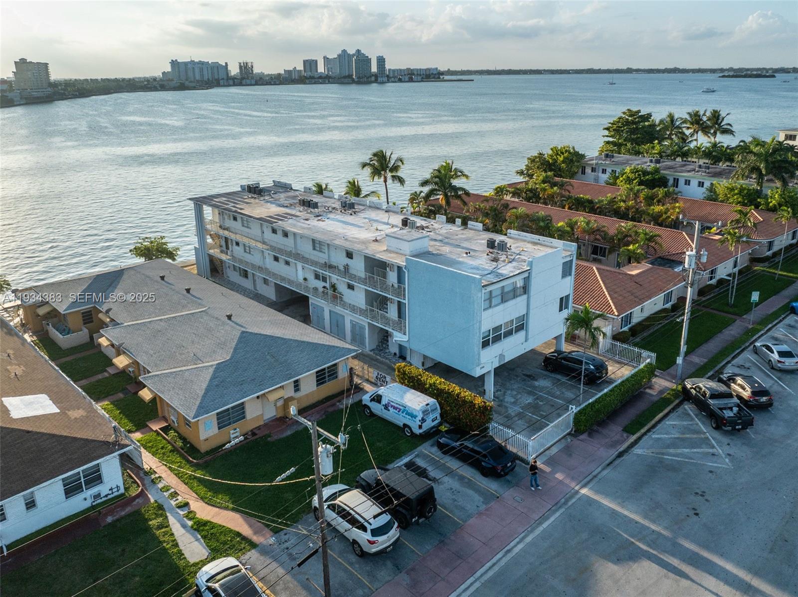   /   sq. ft. $ 2025-12-22 0 Photo