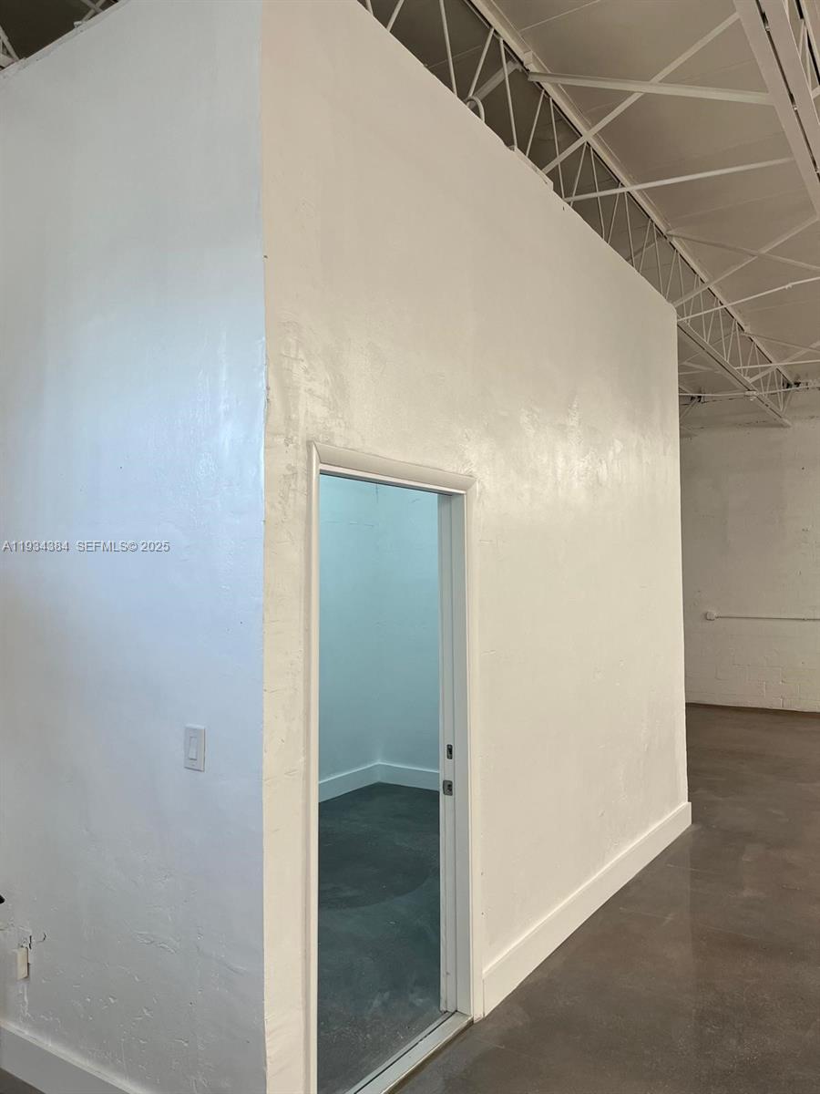   /   sq. ft. $ 2025-12-22 0 Photo