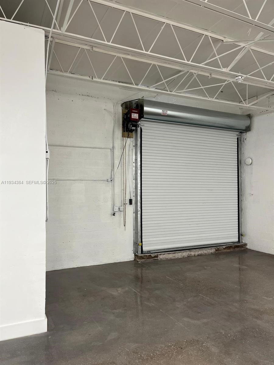   /   sq. ft. $ 2025-12-22 0 Photo