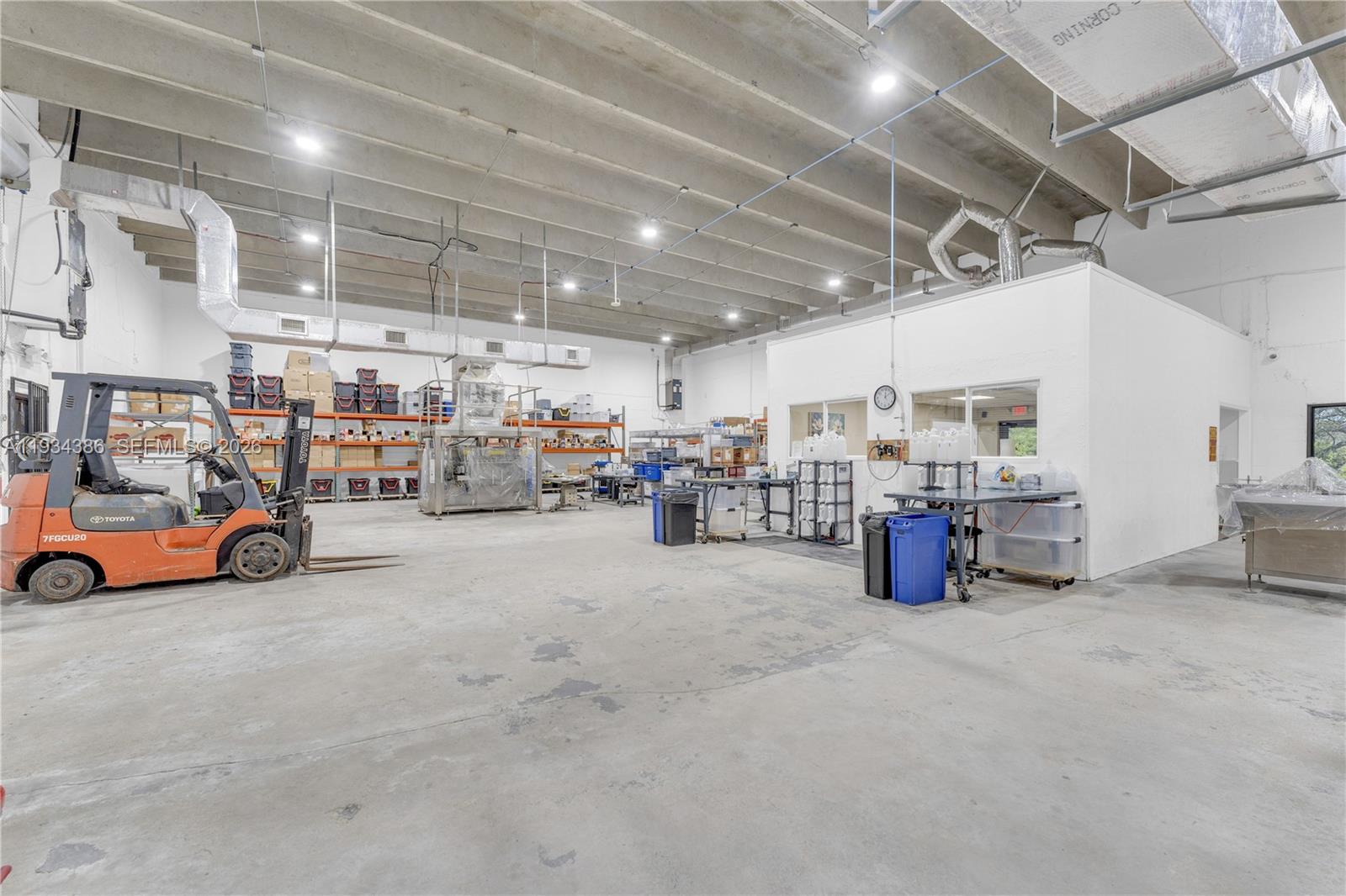 Подробнее / кв.футов $ 2025-12-22 0 Фото