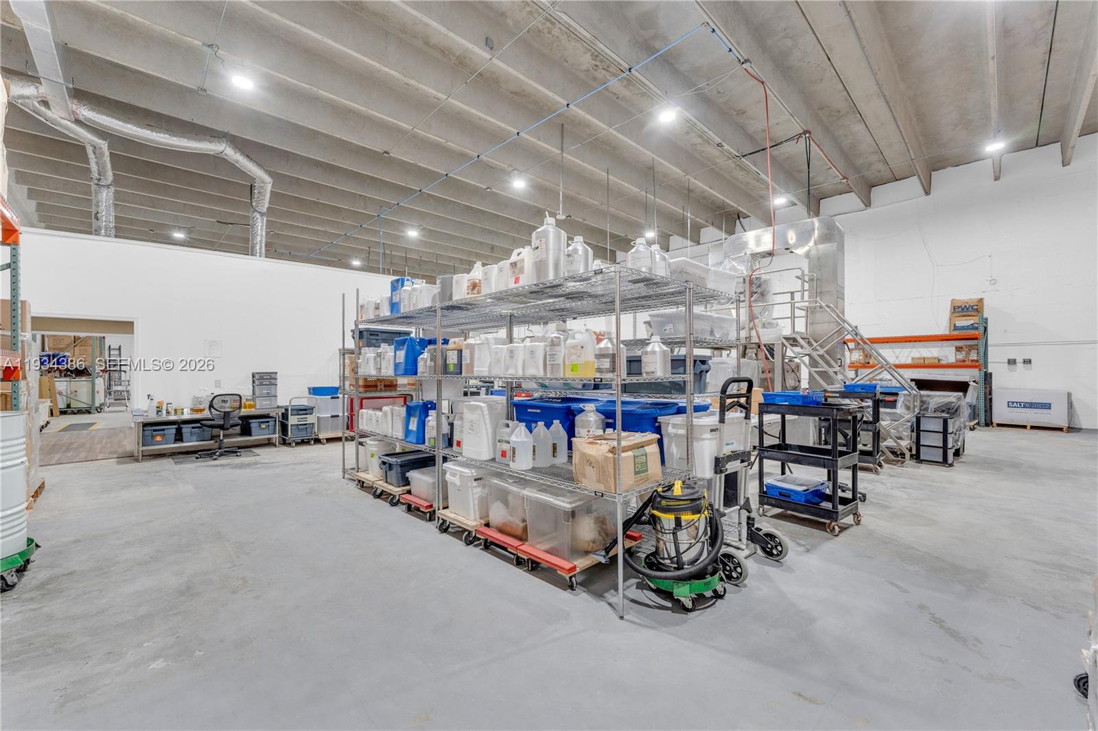 Подробнее / кв.футов $ 2025-12-22 0 Фото