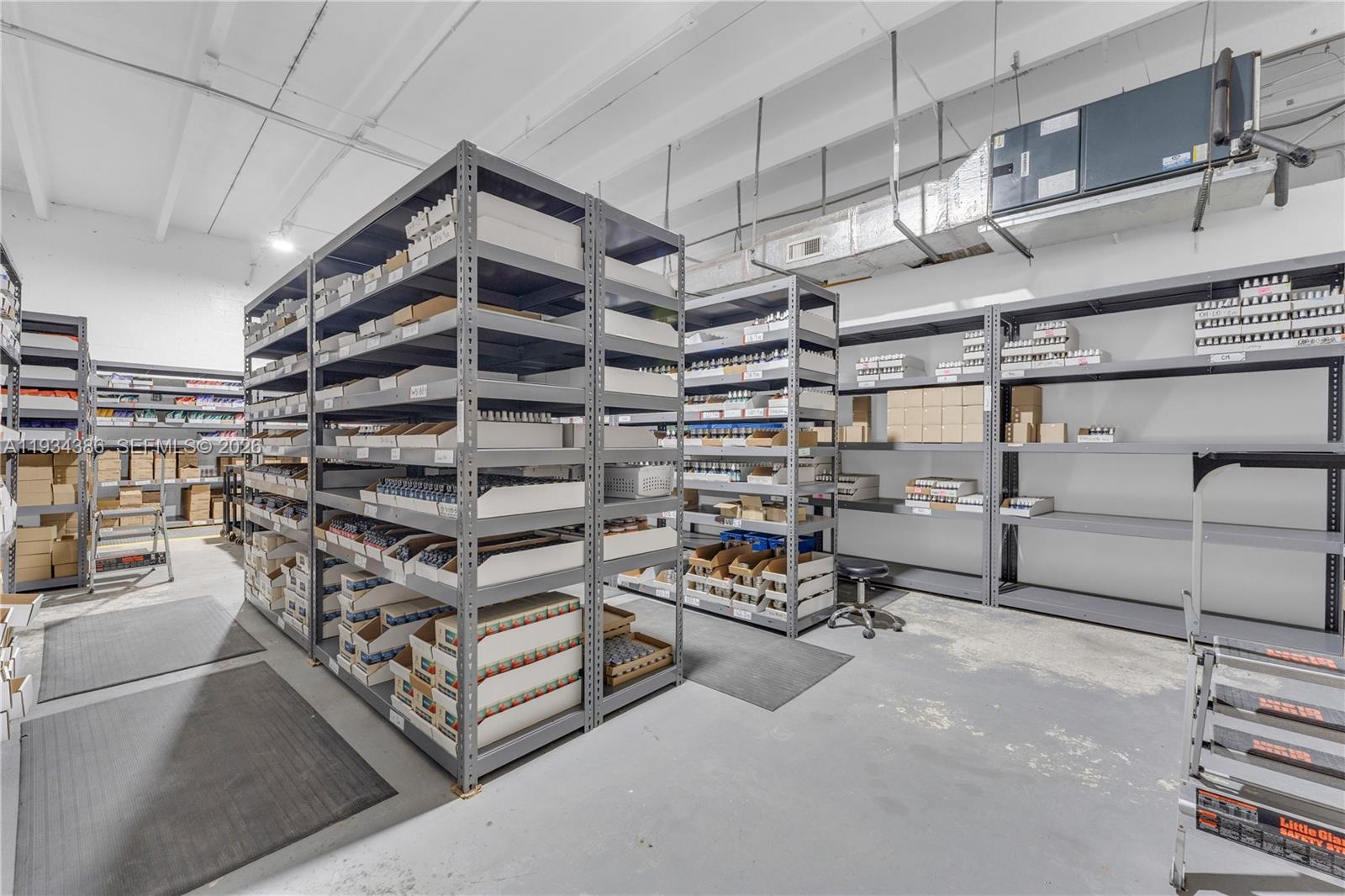 Подробнее / кв.футов $ 2025-12-22 0 Фото