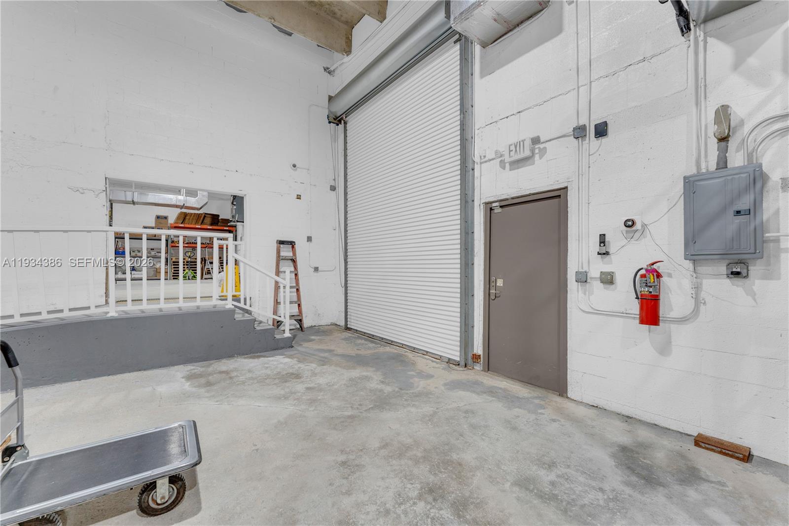 Подробнее / кв.футов $ 2025-12-22 0 Фото