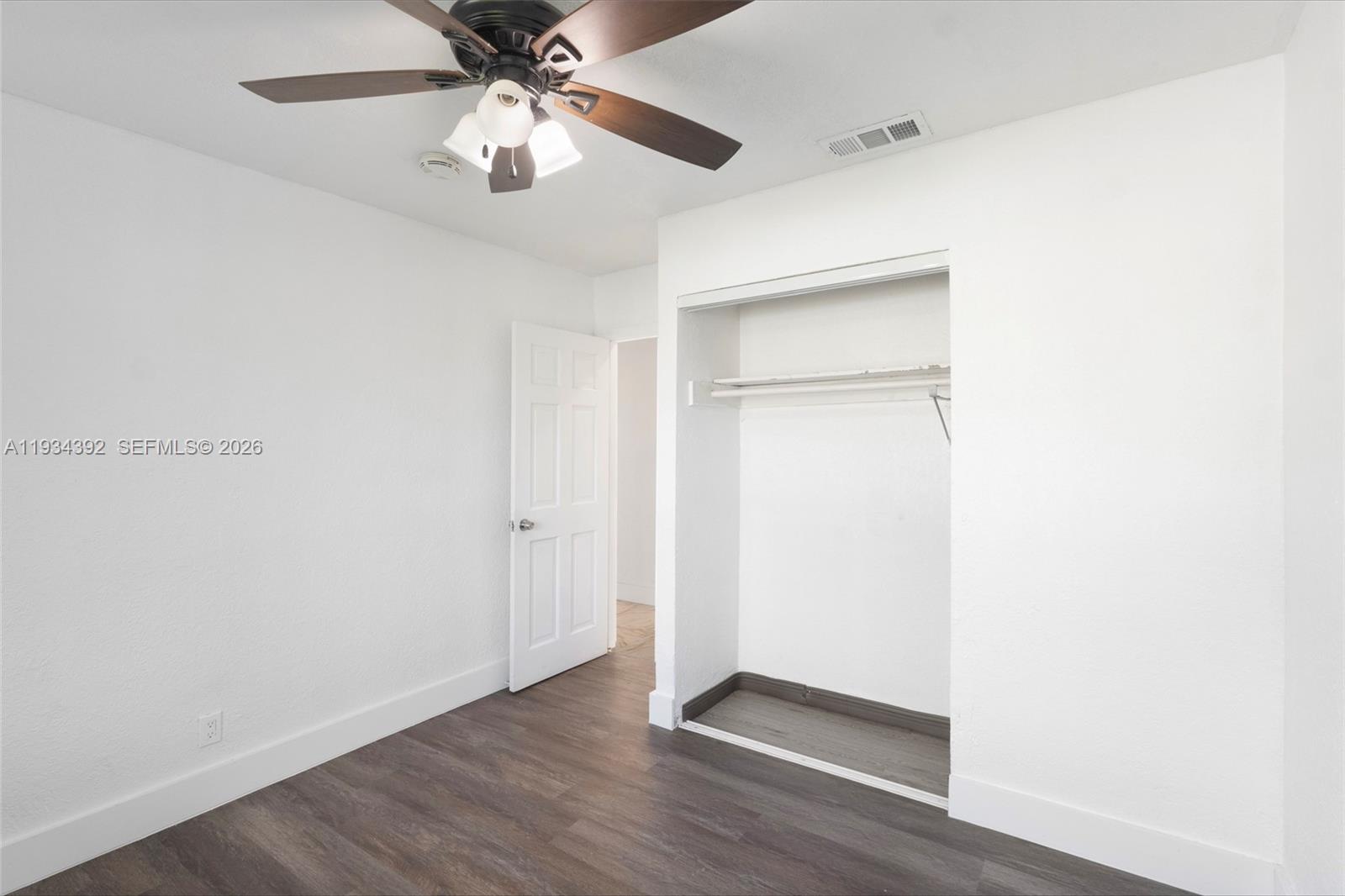   /   sq. ft. $ 2025-12-22 0 Photo