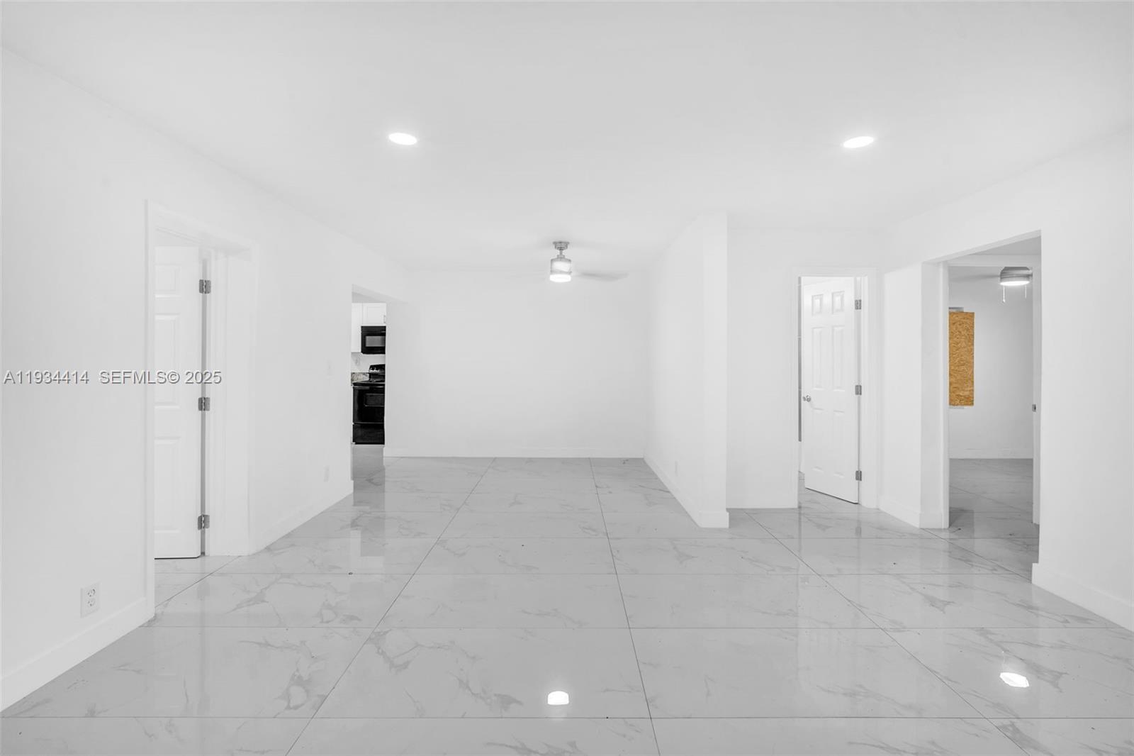 265 3 / 2 1140 sq. ft. $ 2026-05-28 0 foto
