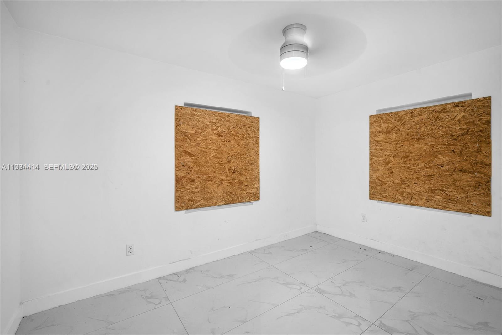 265 3 / 2 1140 sq. ft. $ 2026-05-28 0 foto