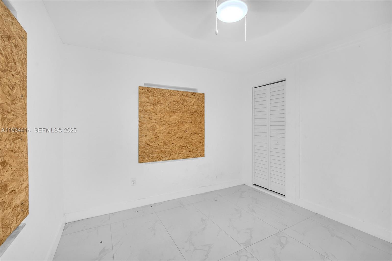 265 3 / 2 1140 sq. ft. $ 2026-05-28 0 foto