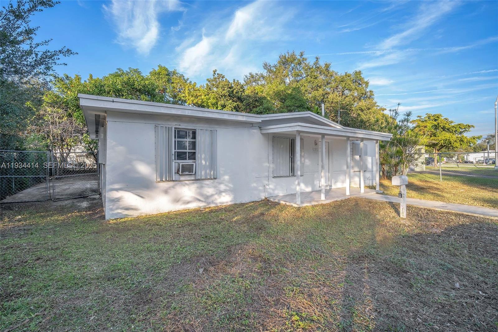 265 3 / 2 1140 sq. ft. $ 2026-05-28 0 foto