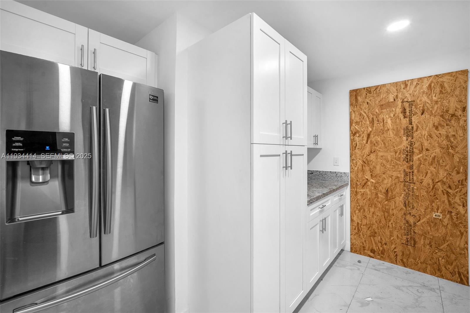 265 3 / 2 1140 sq. ft. $ 2026-05-28 0 foto