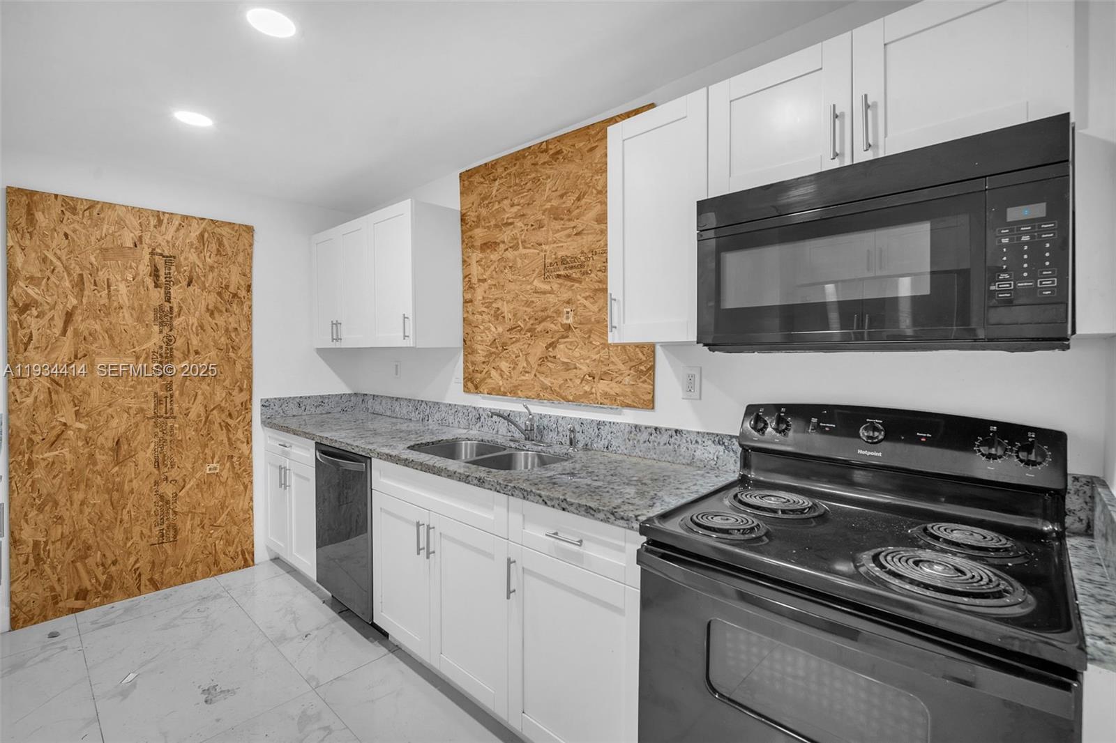 265 3 / 2 1140 sq. ft. $ 2026-05-28 0 foto