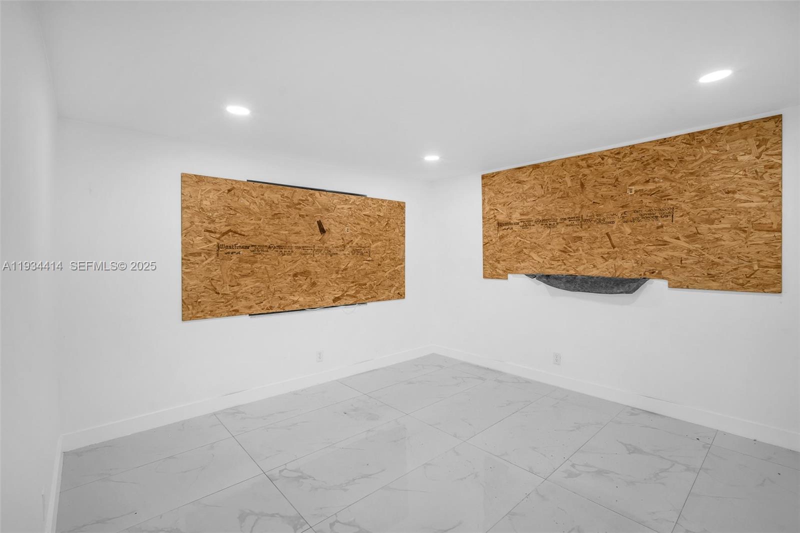 265 3 / 2 1140 sq. ft. $ 2026-05-28 0 foto