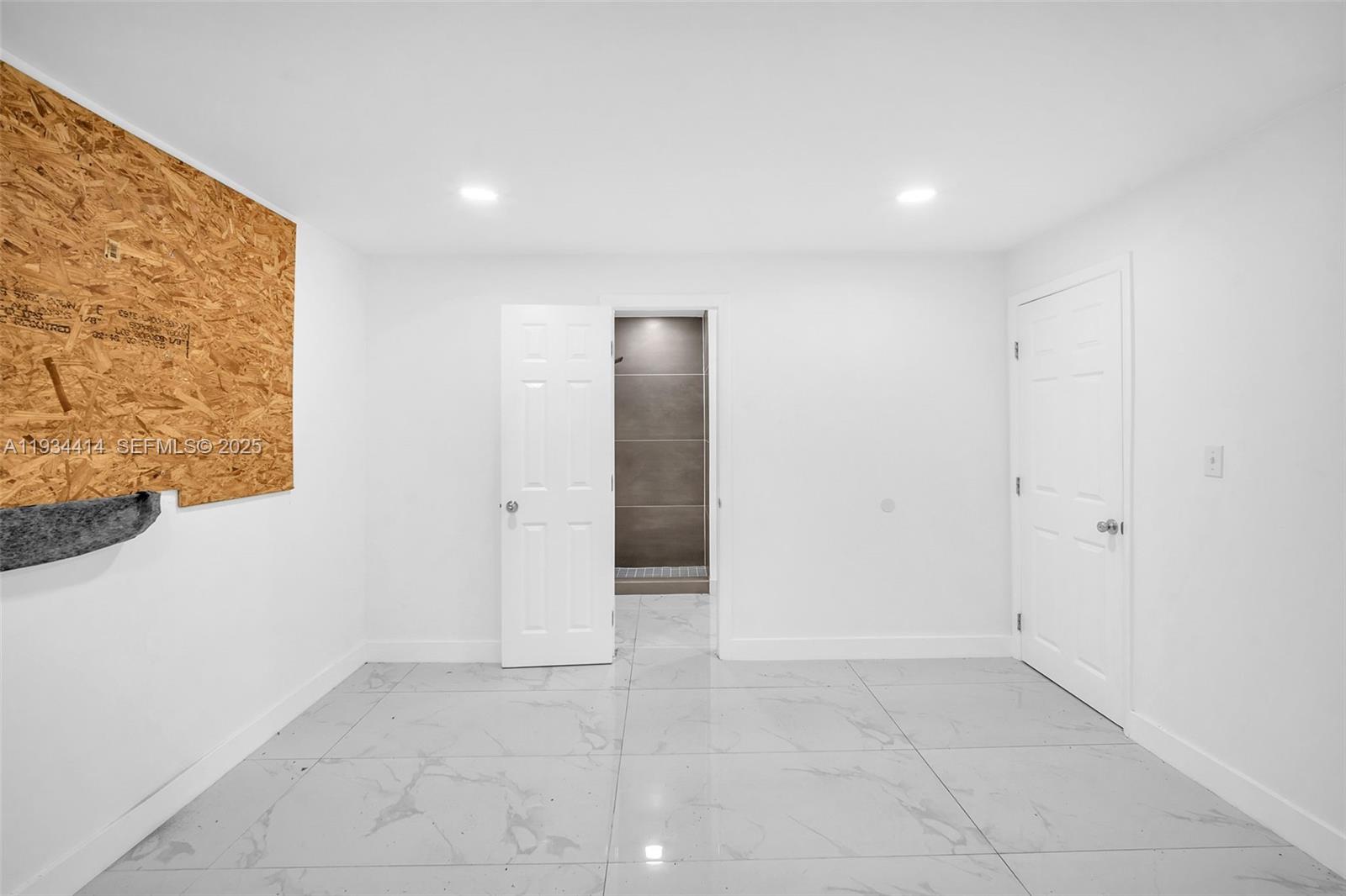 265 3 / 2 1140 sq. ft. $ 2026-05-28 0 foto