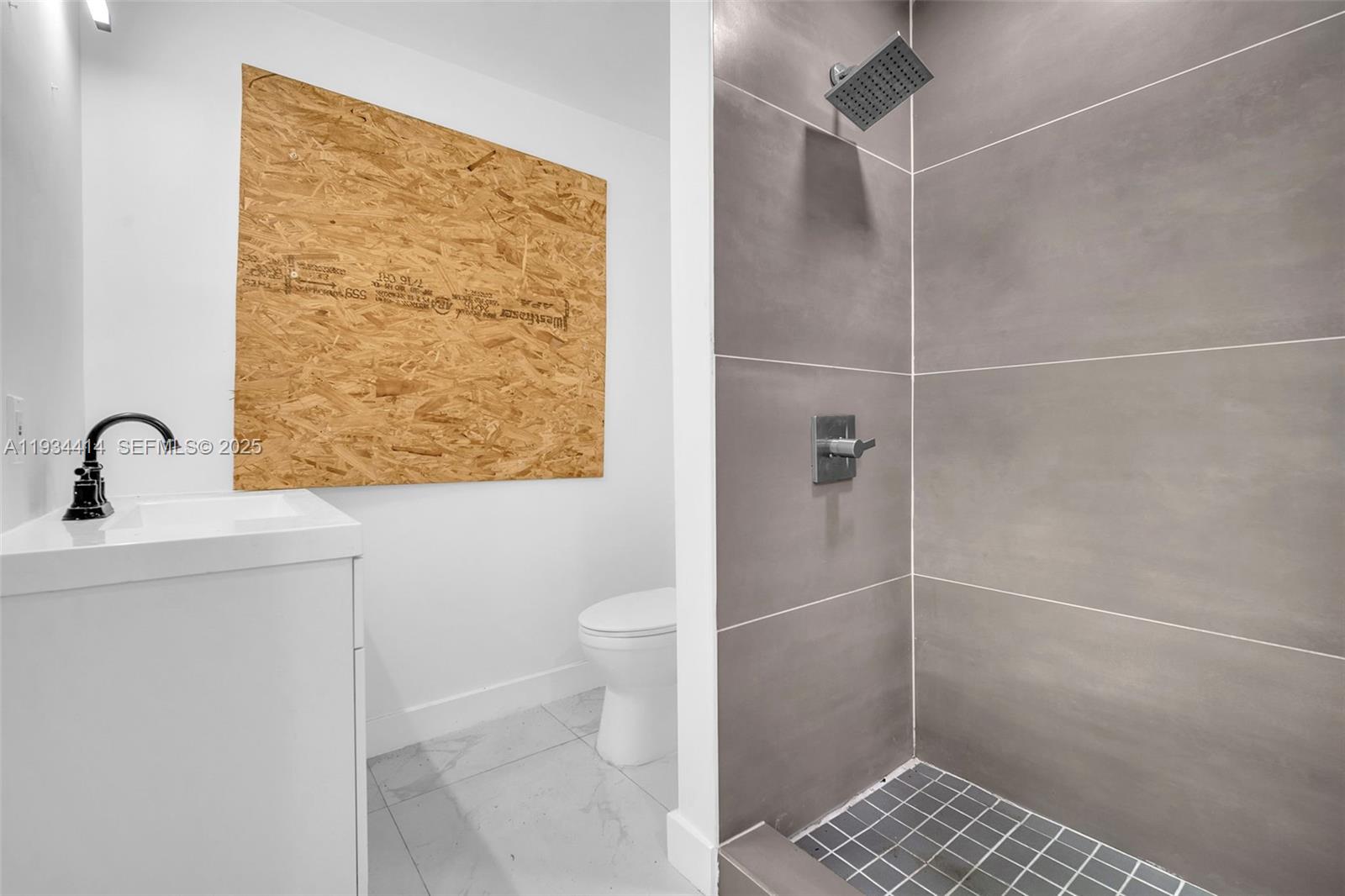 265 3 / 2 1140 sq. ft. $ 2026-05-28 0 foto