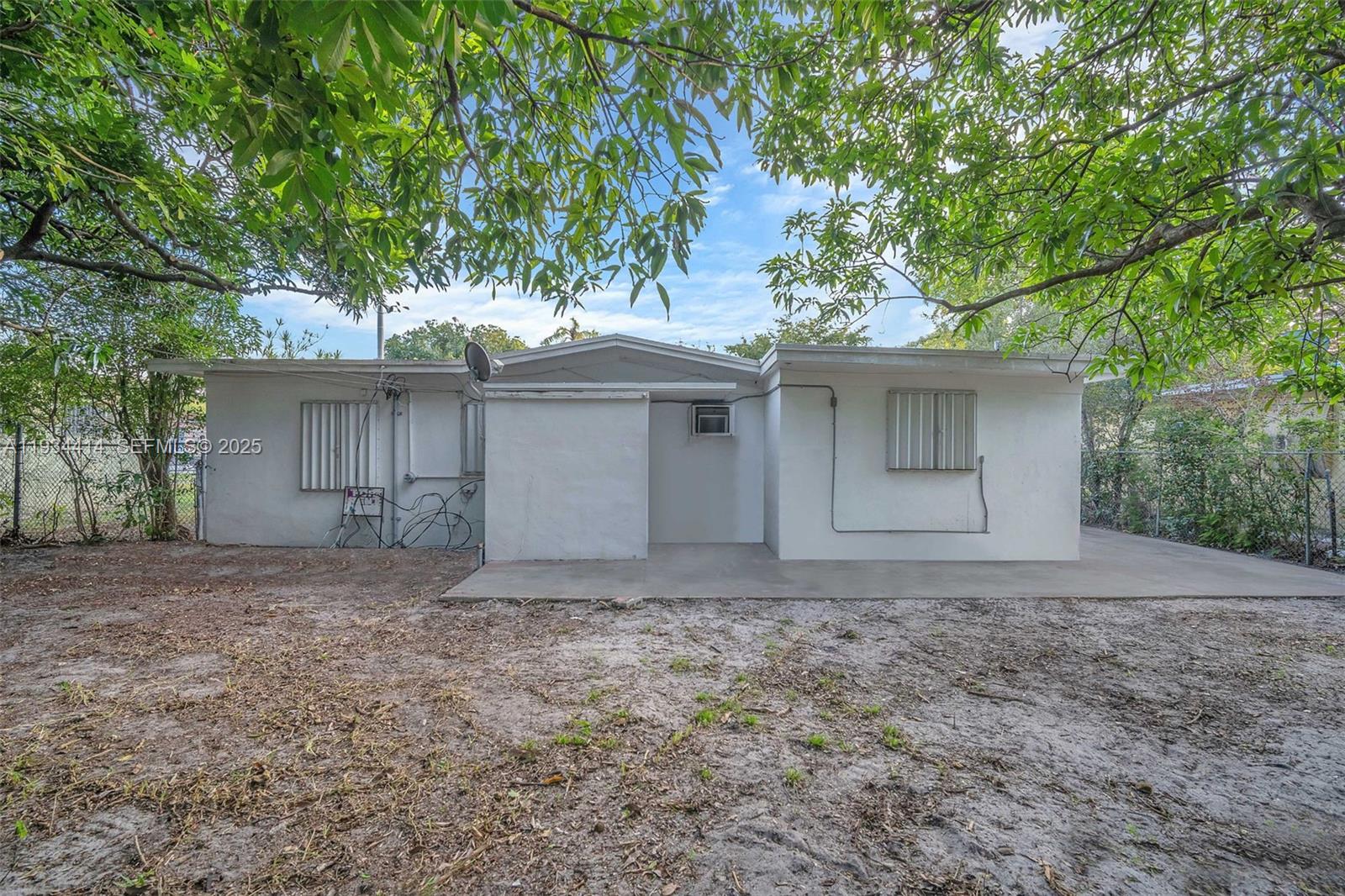 265 3 / 2 1140 sq. ft. $ 2026-05-28 0 foto
