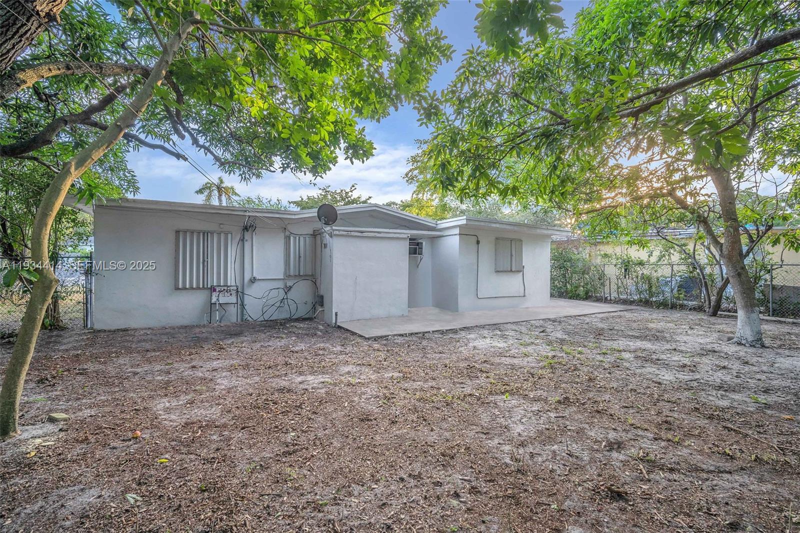 265 3 / 2 1140 sq. ft. $ 2026-05-28 0 foto