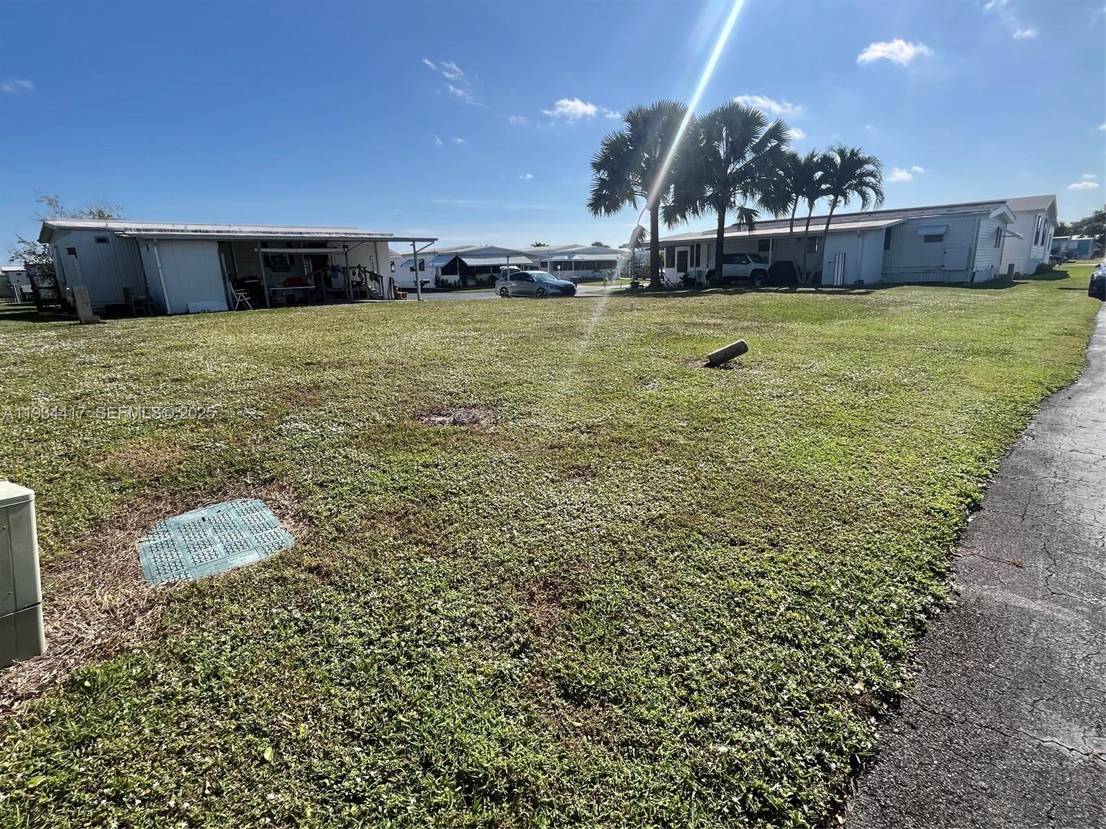   /   sq. ft. $ 2025-12-22 0 Photo