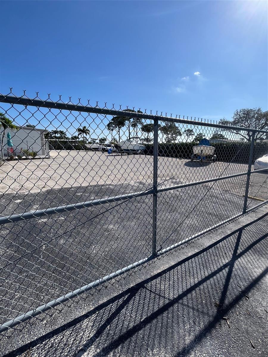   /   sq. ft. $ 2025-12-22 0 Photo