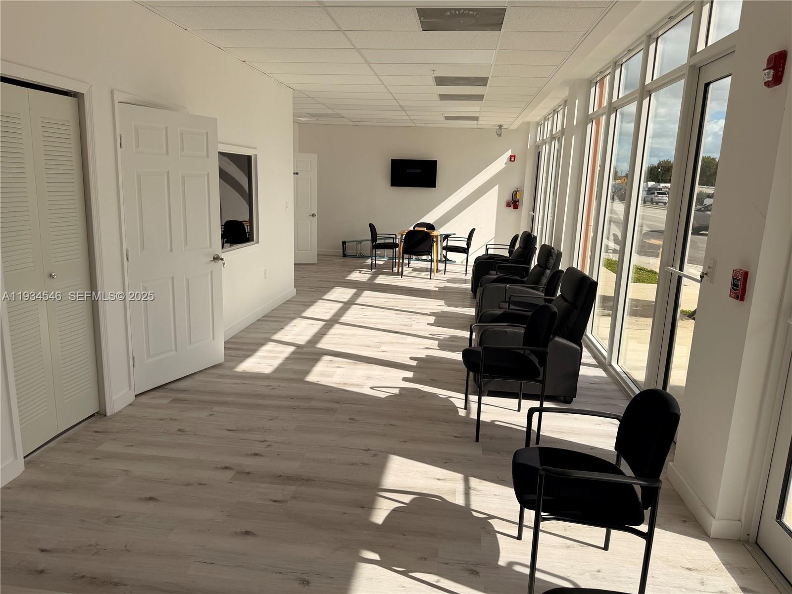   /   sq. ft. $ 2025-12-23 0 Photo