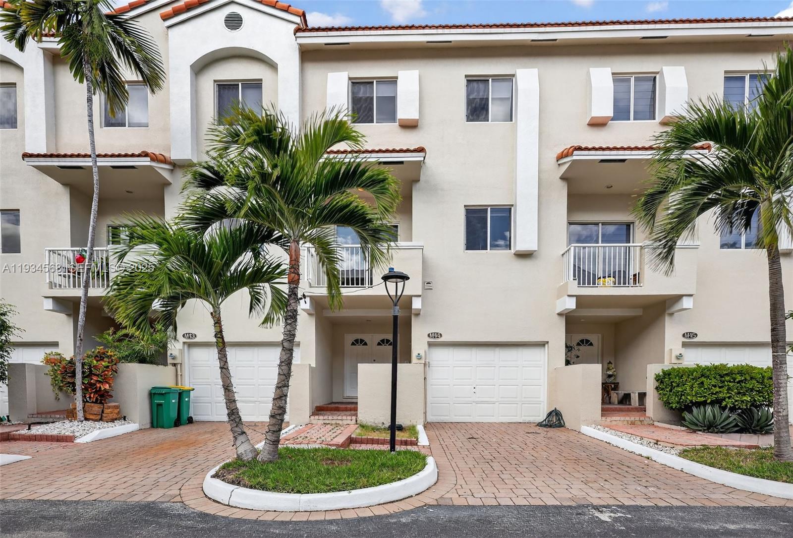 Photo of 21399 Marina Cove Cir (21399), Aventura, Florida, 33180 -