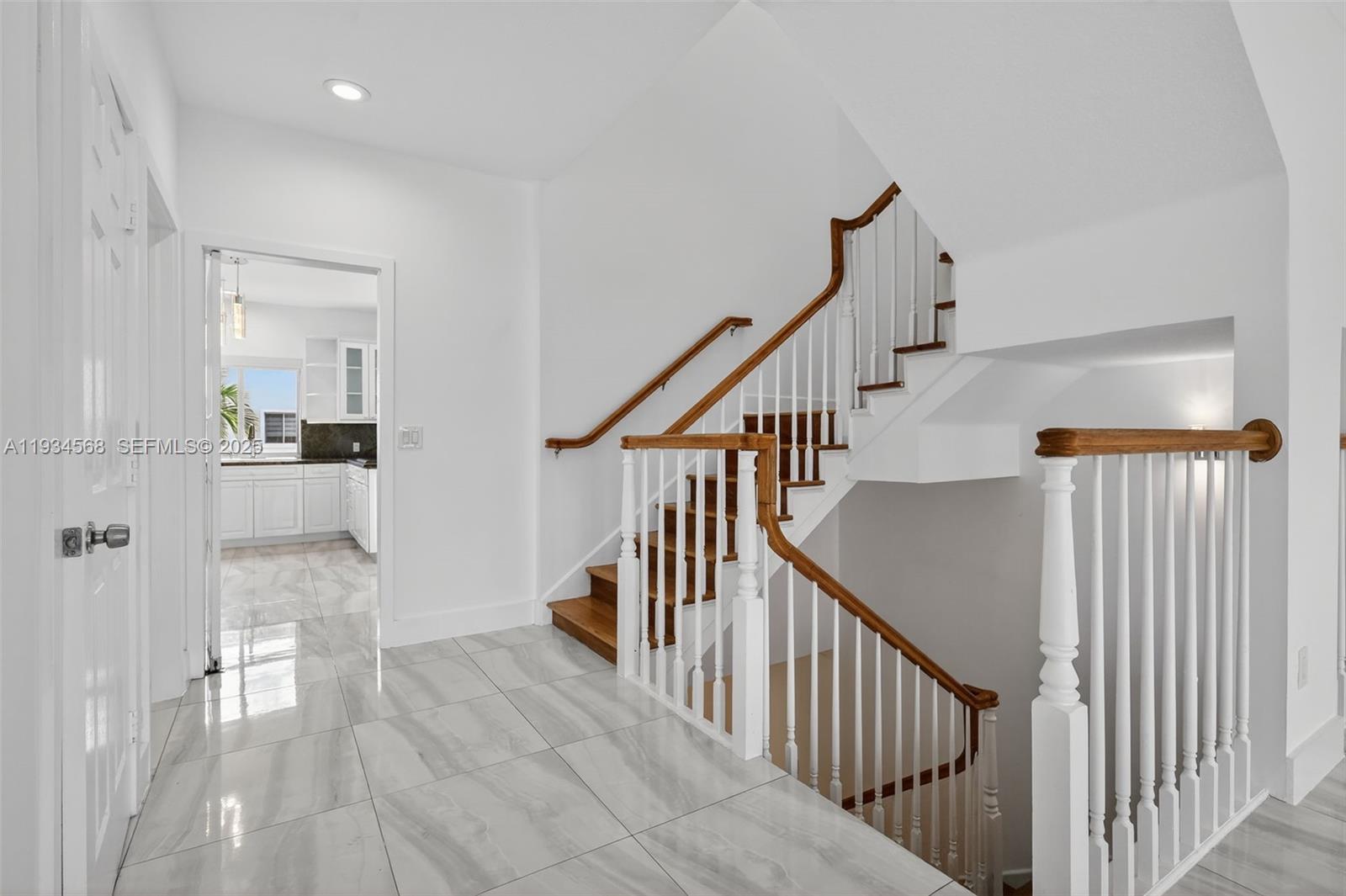 Photo of 21399 Marina Cove Cir (21399), Aventura, Florida, 33180 -