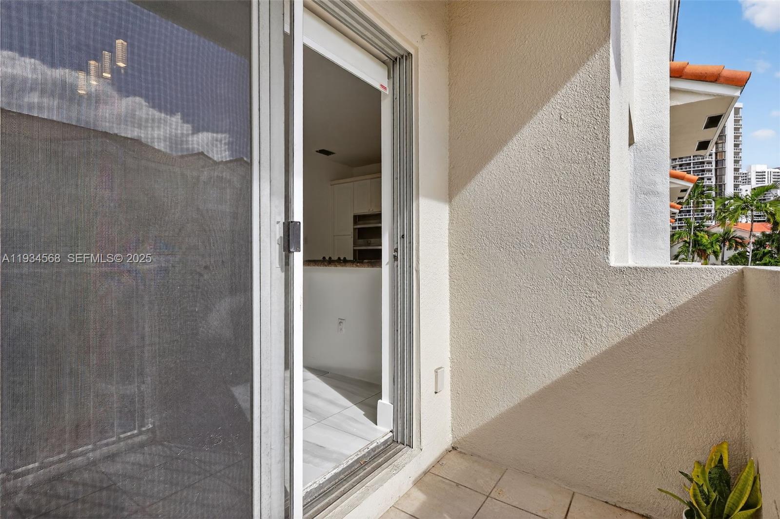 Photo of 21399 Marina Cove Cir (21399), Aventura, Florida, 33180 -