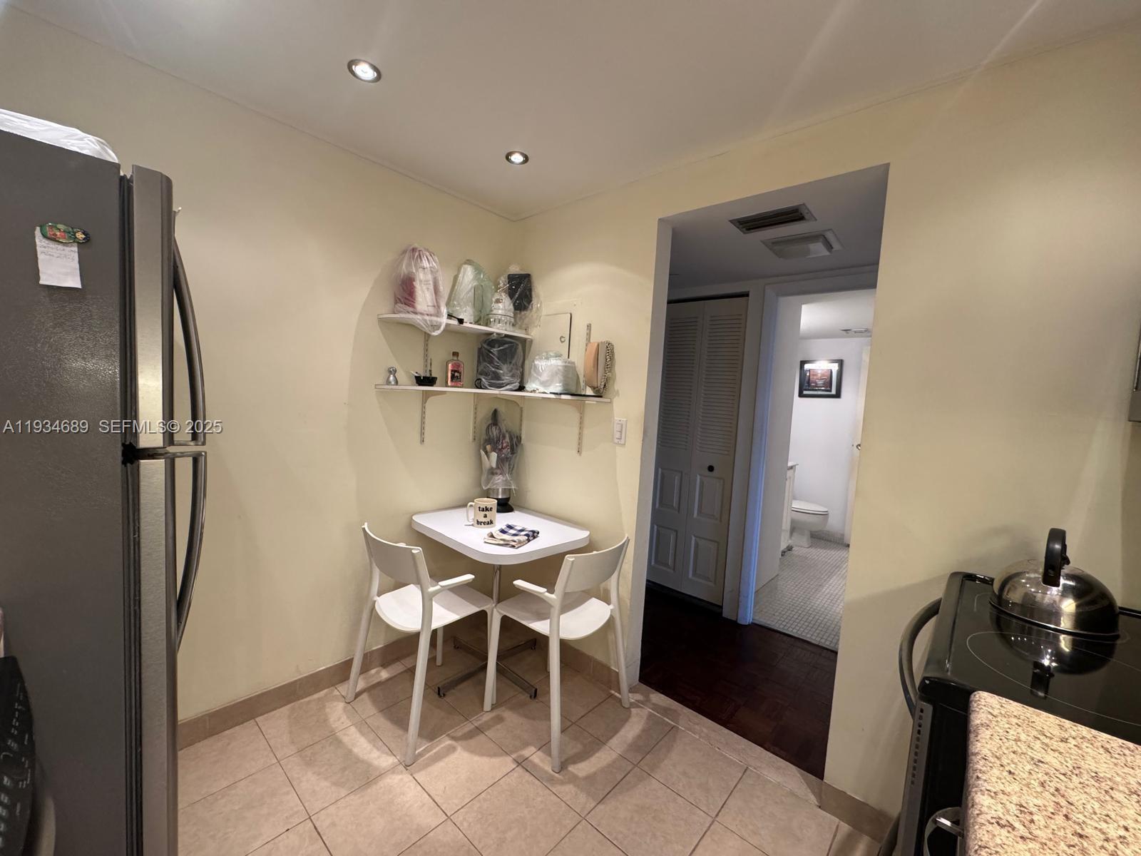 Photo of 20335 Country Club Dr  #1105, Aventura, Florida, 33180 - 