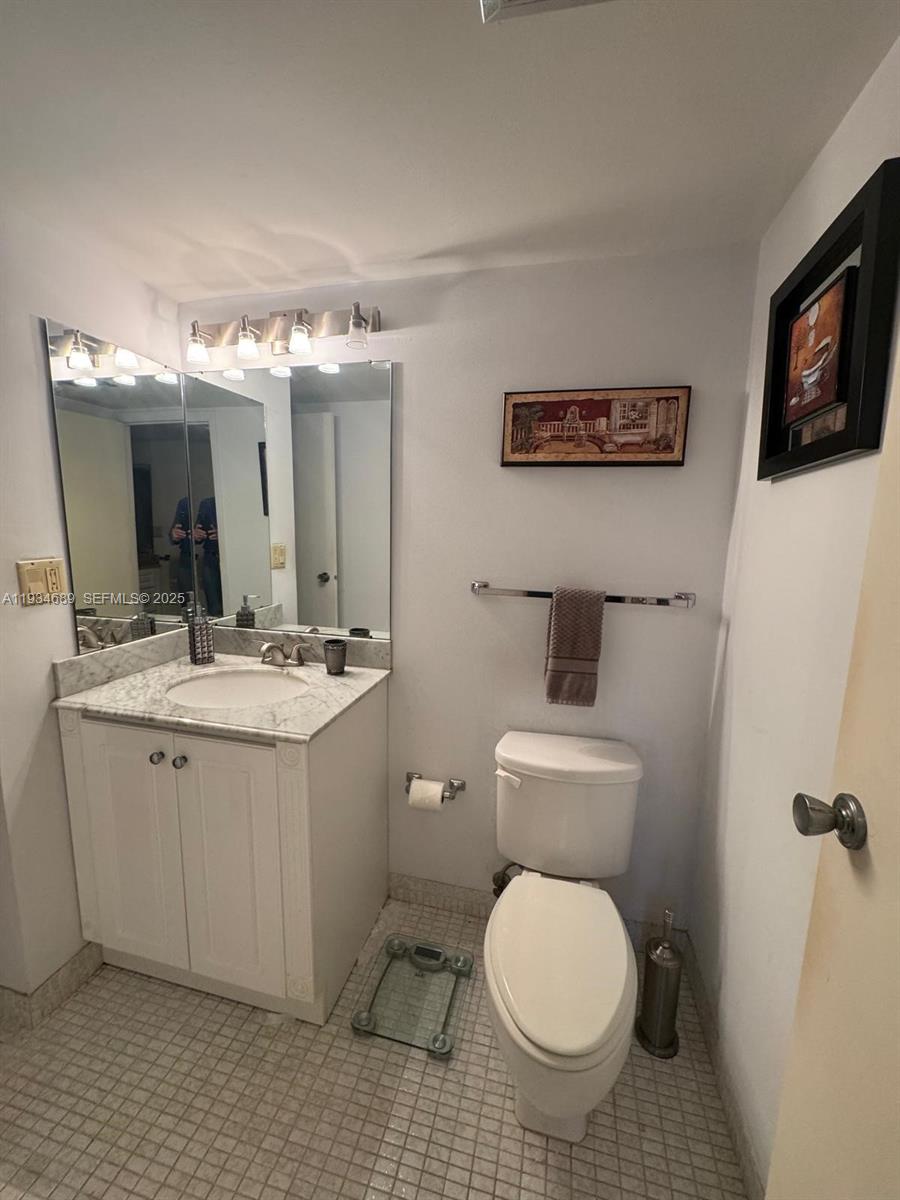 Photo of 20335 Country Club Dr  #1105, Aventura, Florida, 33180 - 