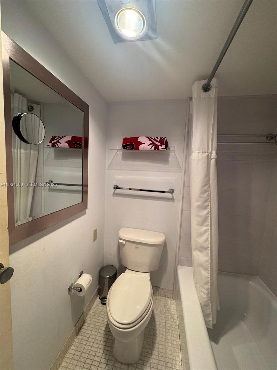 Photo of 20335 Country Club Dr  #1105, Aventura, Florida, 33180 - 