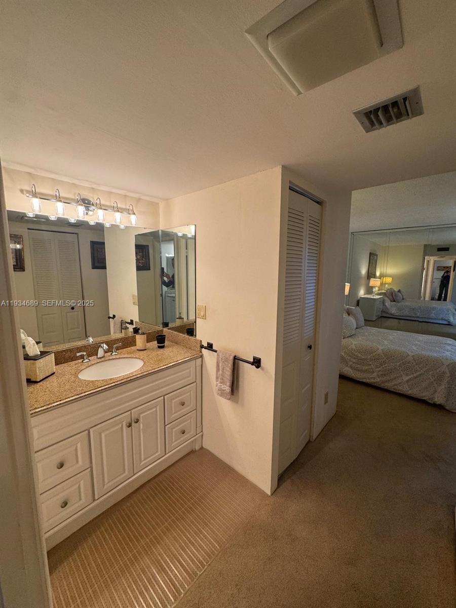 Photo of 20335 Country Club Dr  #1105, Aventura, Florida, 33180 - 